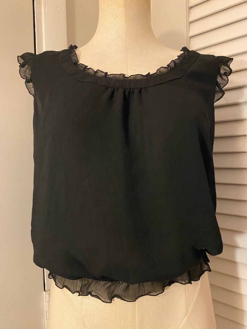 Old Navy Black Ruffle Trim Top- Size Small